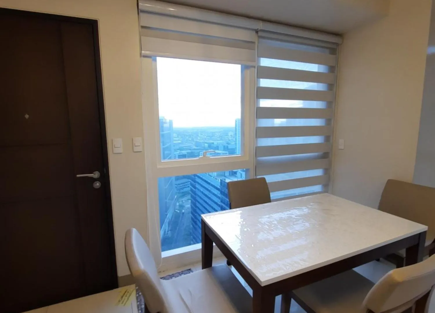 Bonifacio Global City One Uptown Residence-2 Bedroom Manila Apartment