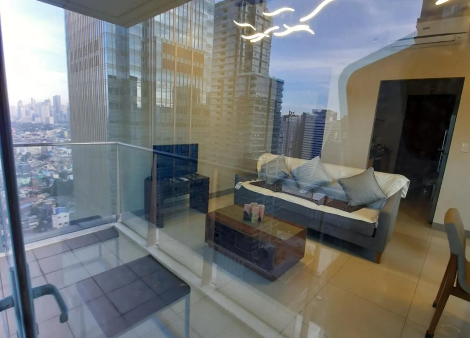 Bonifacio Global City One Uptown Residence-2 Bedroom Manila Lägenhet