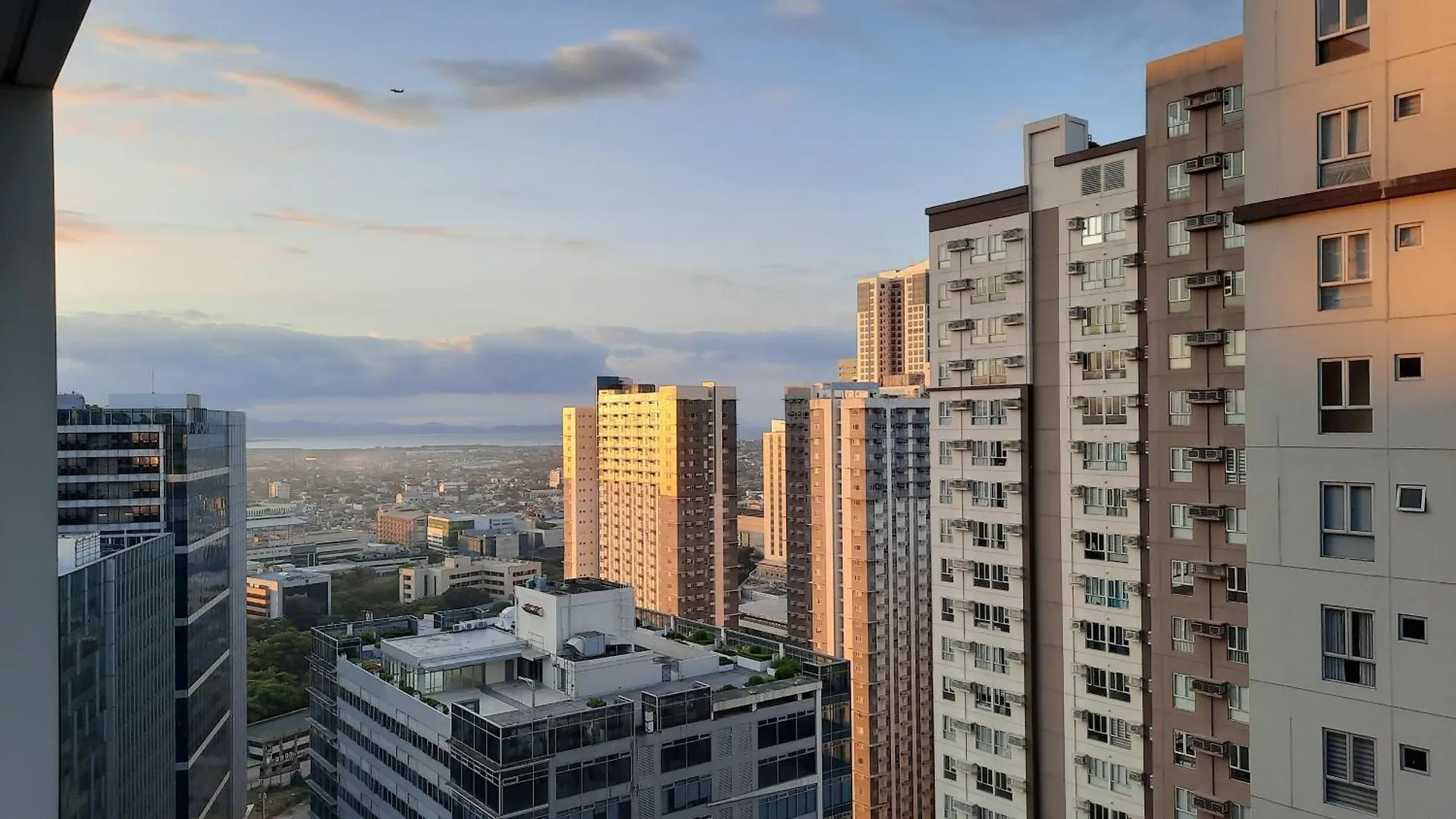 Lägenhet Bonifacio Global City One Uptown Residence-2 Bedroom Manila Filippinerna